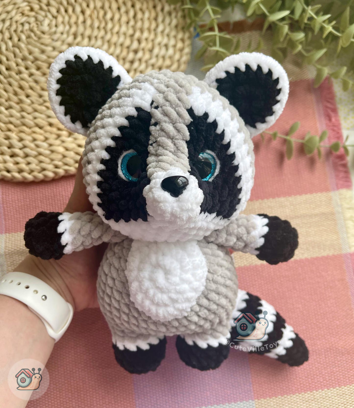 Raccoon Crochet Pattern