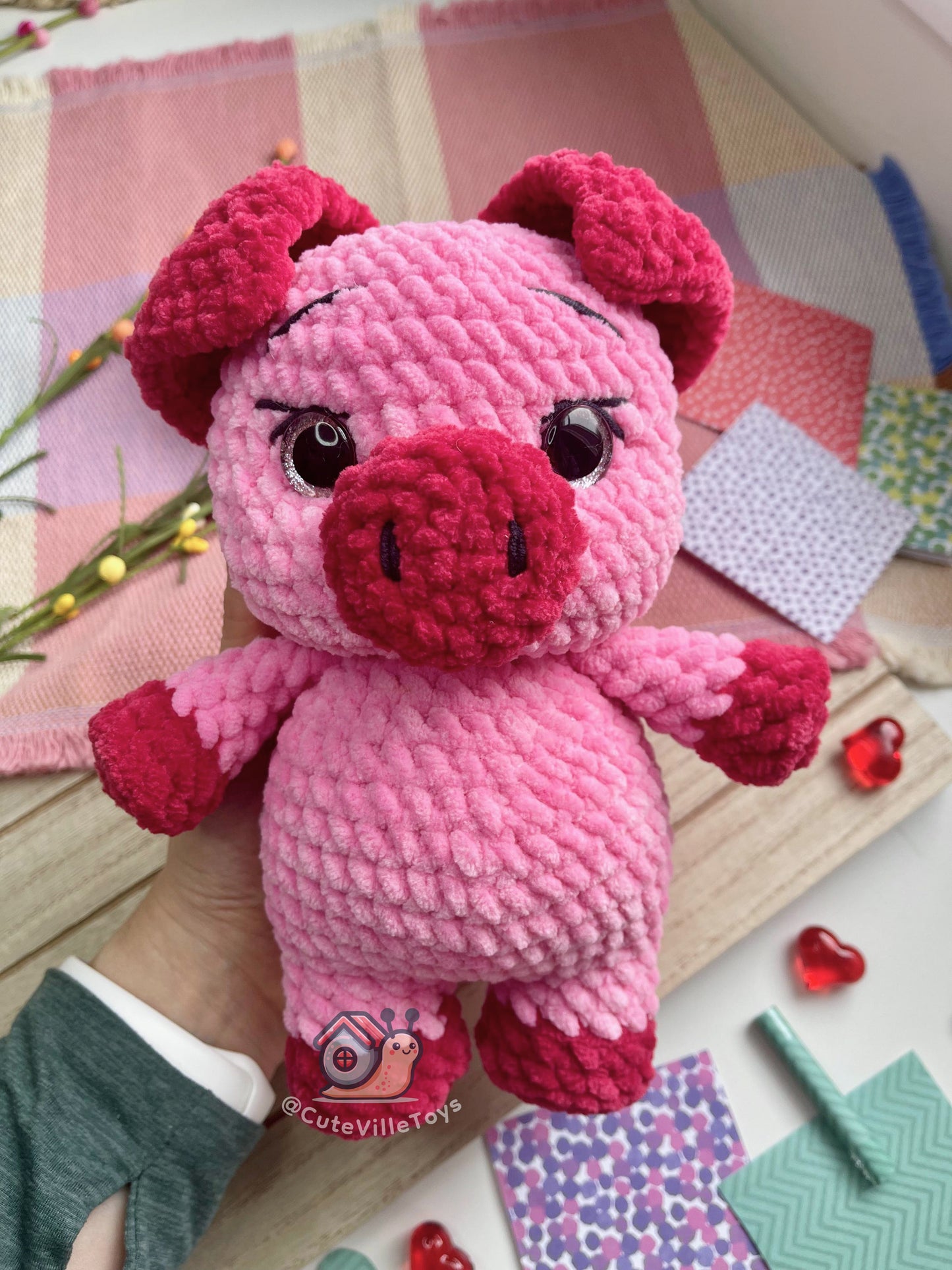 Postman Piggy Crochet Pattern
