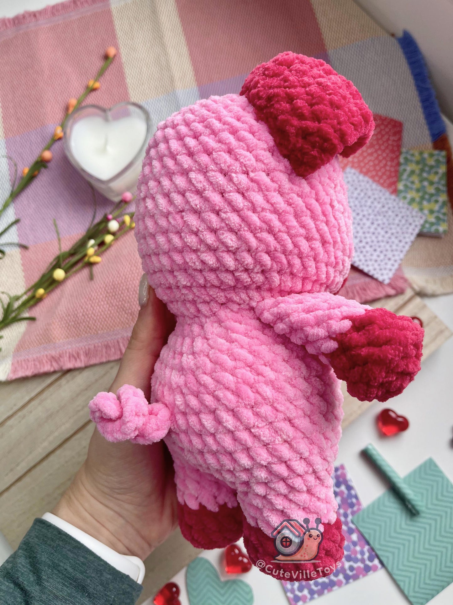 Postman Piggy Crochet Pattern